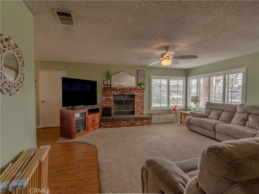 40734 163rd E, Lancaster, California 93535 home-pic-4