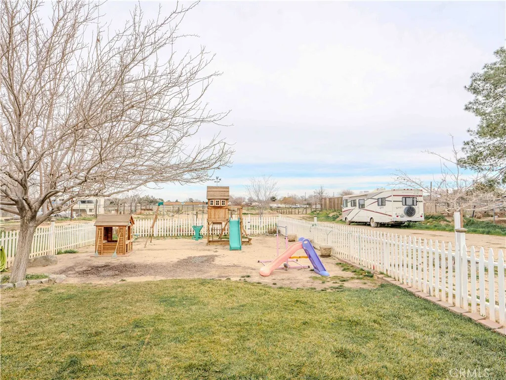 40734 163rd E, Lancaster, California 93535 home-pic-26