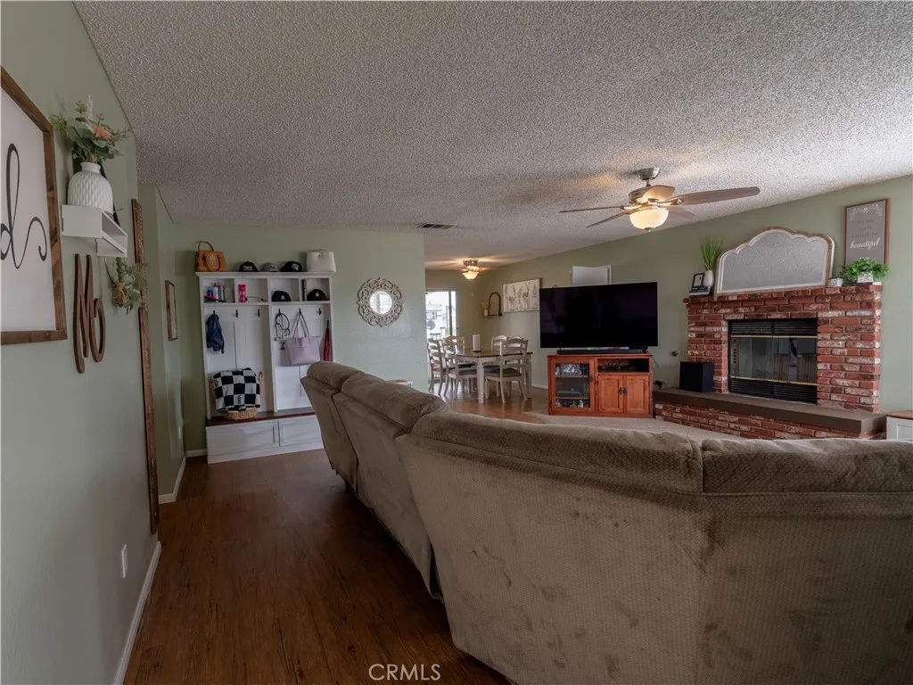40734 163rd E, Lancaster, California 93535 home-pic-6
