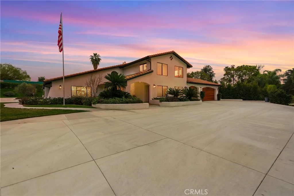 9120 Cleveland, Riverside, California 92503 home-pic-2