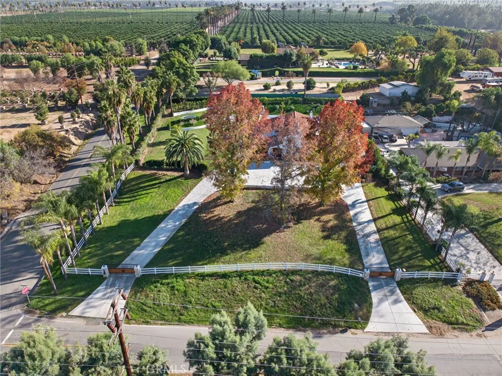 9120 Cleveland, Riverside, California 92503 home-pic-4