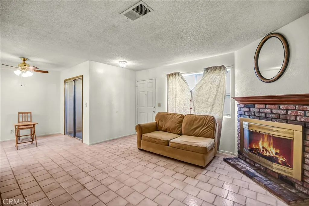 13436 Francisquito Ave, Baldwin Park, California 91706 home-pic-6