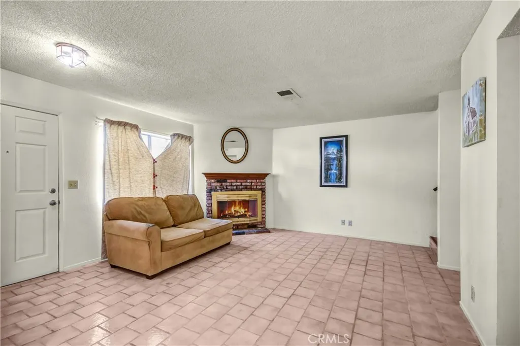 13436 Francisquito Ave, Baldwin Park, California 91706 home-pic-5