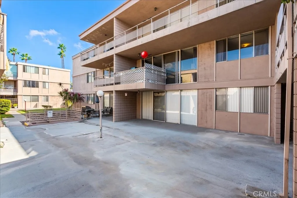 6979 Palm Court 234j, Riverside, California 92506 home-pic-20