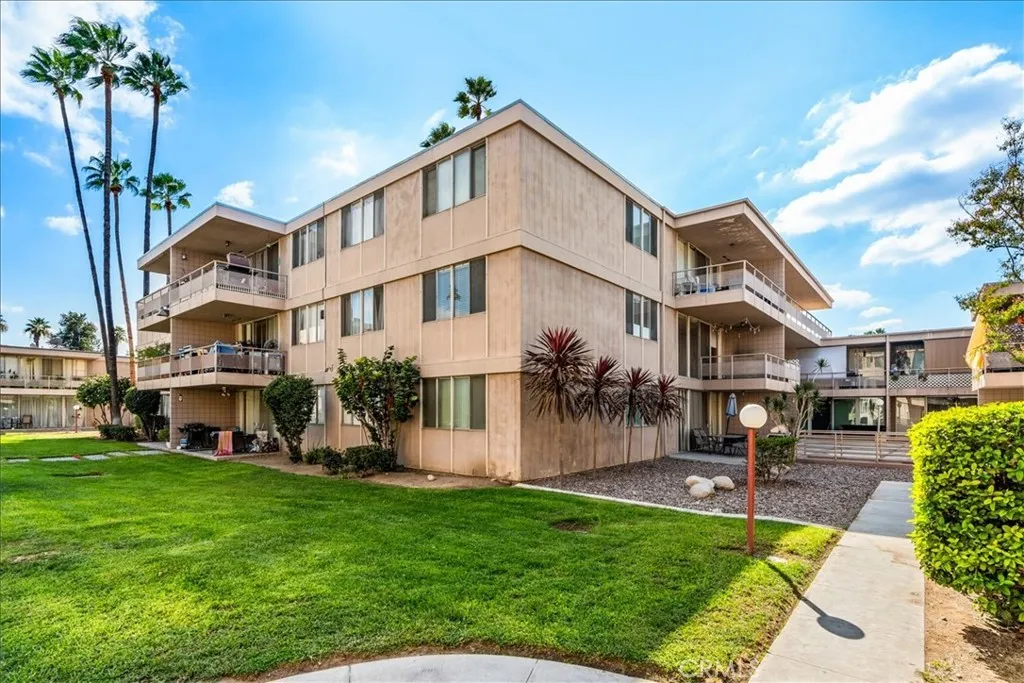 6979 Palm Court 234j, Riverside, California 92506 home-pic-24