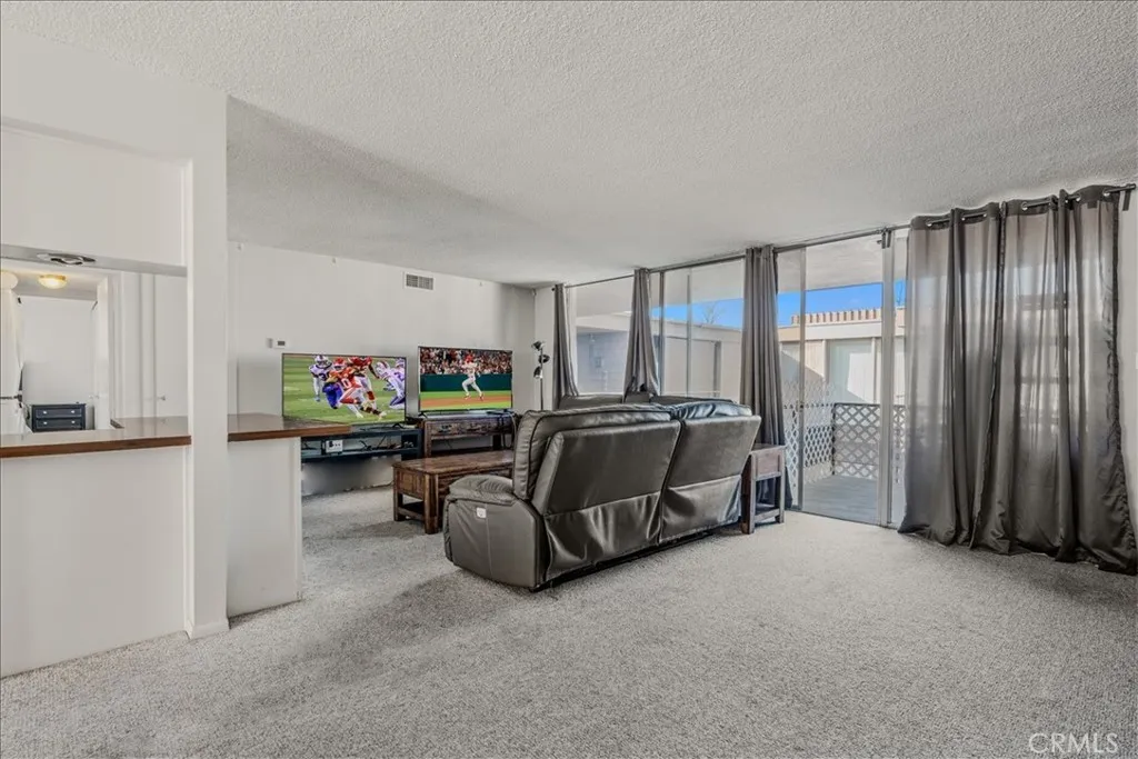 6979 Palm Court 234j, Riverside, California 92506 home-pic-5