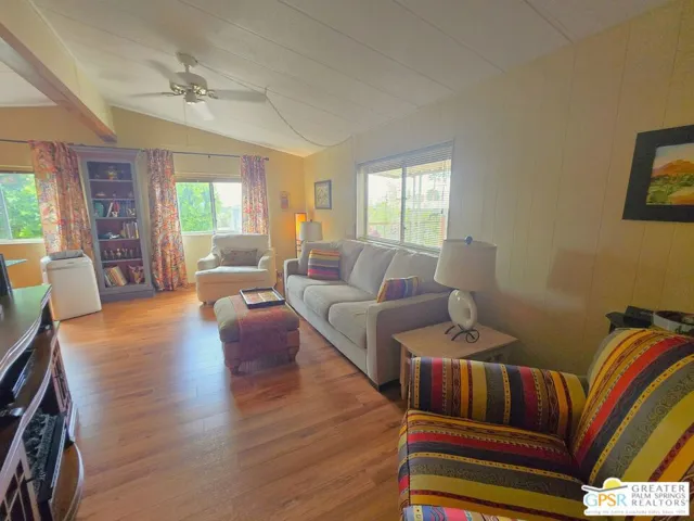 Lots Of Room To Entertain