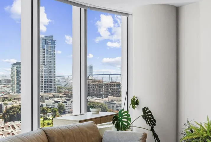 888 W E Street 1705, San Diego, California 92101