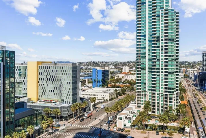 888 W E Street 1705, San Diego, California 92101