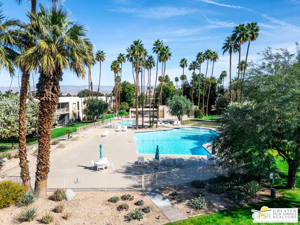 459 Desert Lakes Drive, Palm Springs, California 92264 home-pic-6
