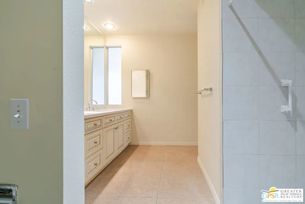 459 Desert Lakes Drive, Palm Springs, California 92264 home-pic-35