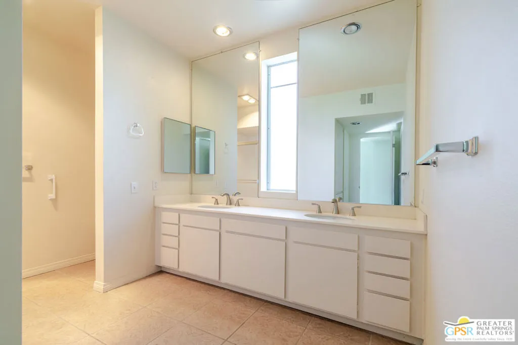 459 Desert Lakes Drive, Palm Springs, California 92264 home-pic-26