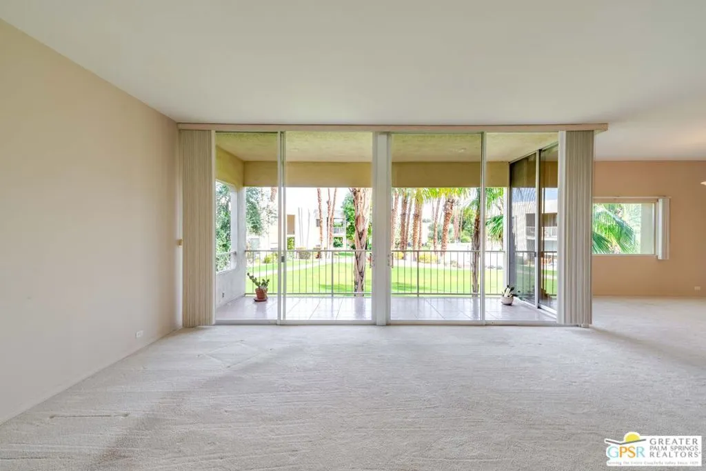 459 Desert Lakes Drive, Palm Springs, California 92264 home-pic-3