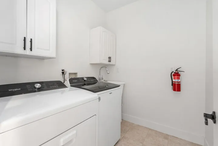 22_11997393_186263_186263-EI-122