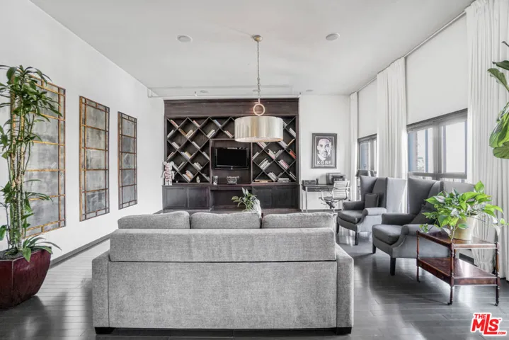 Queen bed sofa sleeper