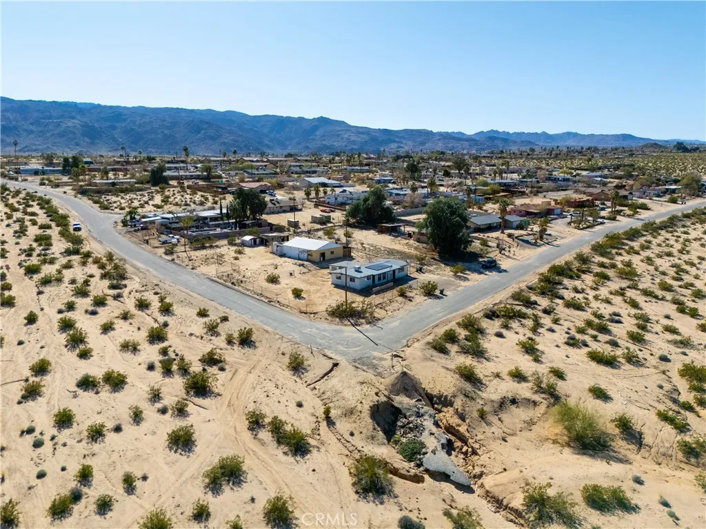 73079 Siesta, 29 Palms, California 92277 home-pic-29