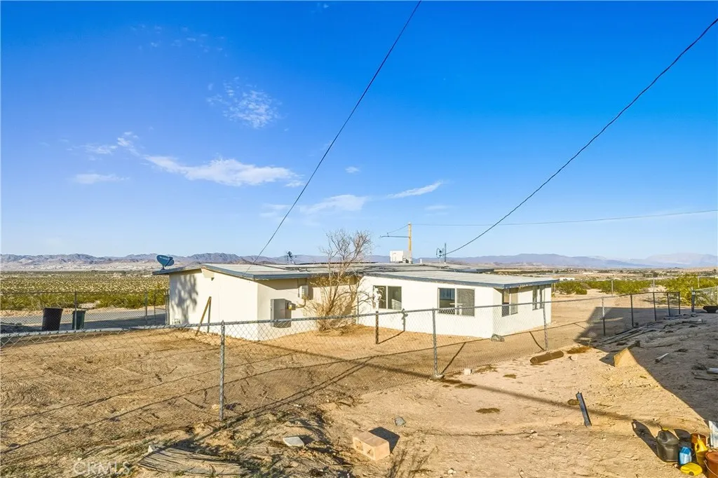73079 Siesta, 29 Palms, California 92277 home-pic-6