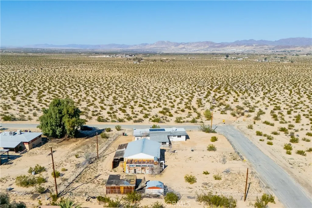 73079 Siesta, 29 Palms, California 92277 home-pic-7