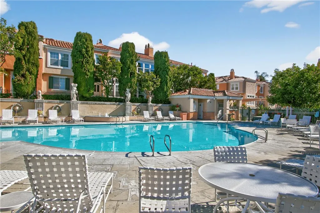 1 Salviati Aisle, Irvine, California 92606 home-pic-24