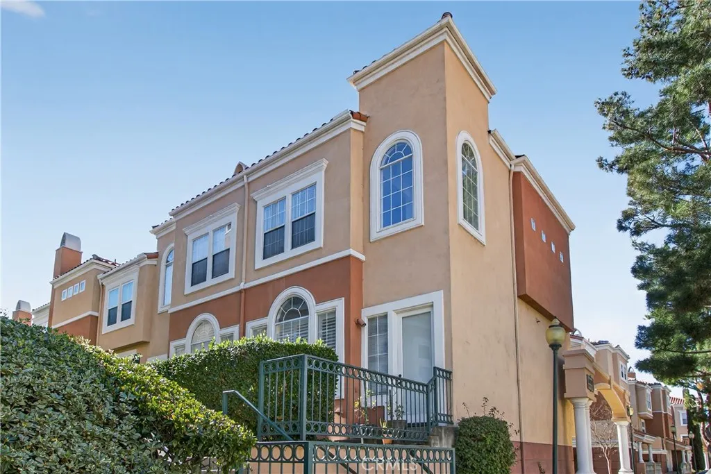 1 Salviati Aisle, Irvine, California 92606 home-pic-23