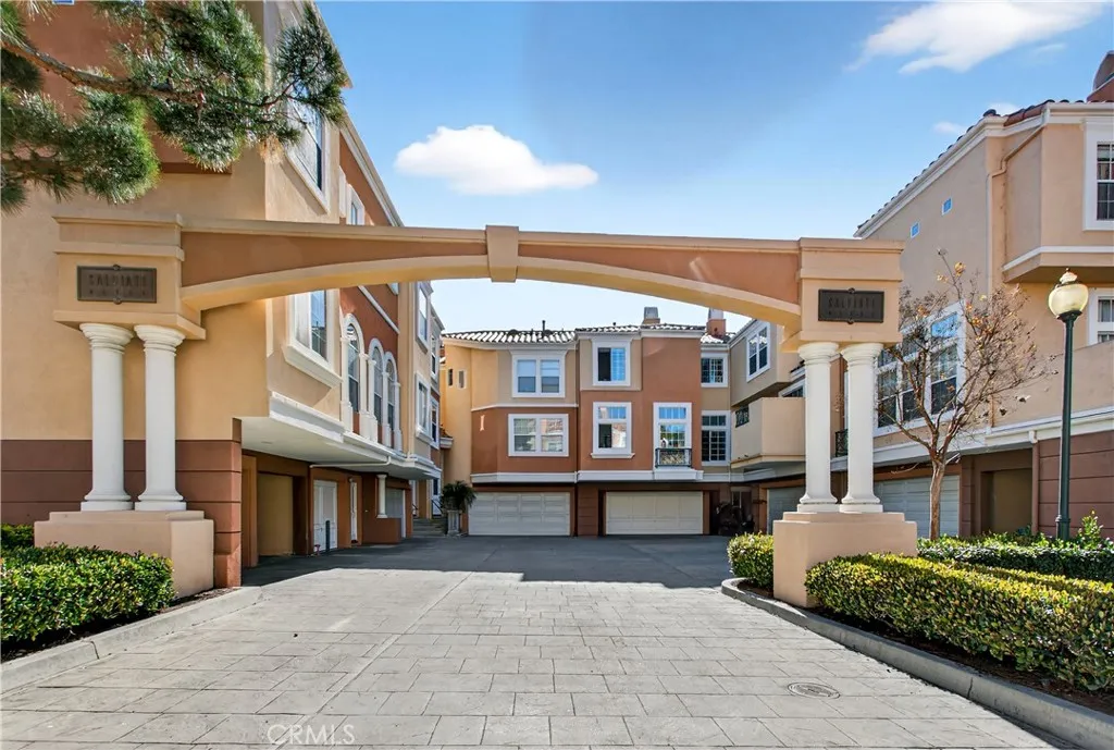 1 Salviati Aisle, Irvine, California 92606 home-pic-22
