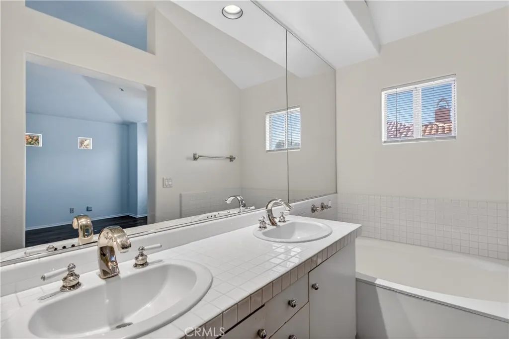 1 Salviati Aisle, Irvine, California 92606 home-pic-19