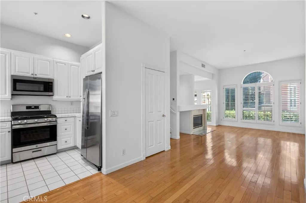 1 Salviati Aisle, Irvine, California 92606 home-pic-8