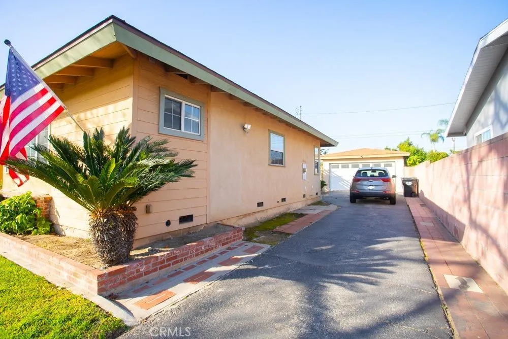 1231 W Eckerman, West Covina, California 91790 home-pic-28