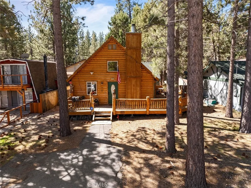 712 Maltby Boulevard, Big Bear City, California 92314 home-pic-4
