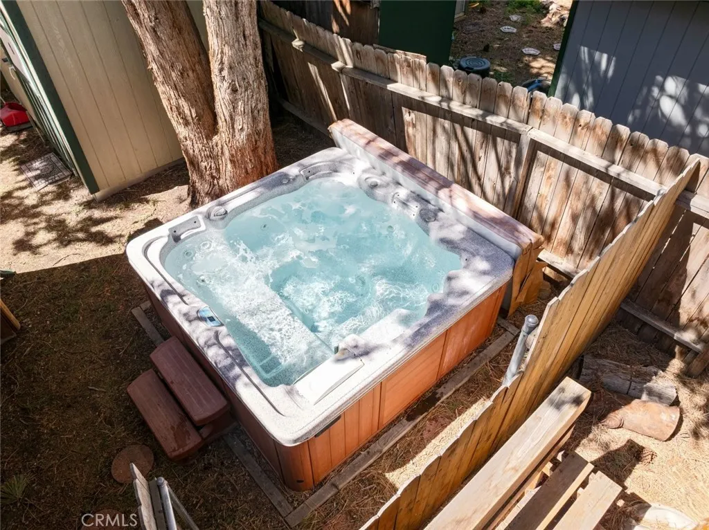712 Maltby Boulevard, Big Bear City, California 92314 home-pic-5