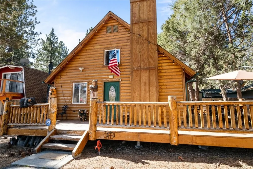712 Maltby Boulevard, Big Bear City, California 92314 home-pic-11