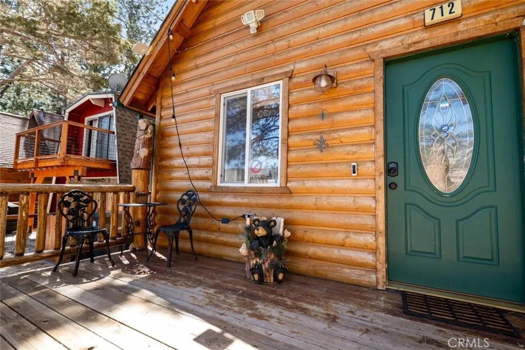 712 Maltby Boulevard, Big Bear City, California 92314 home-pic-12