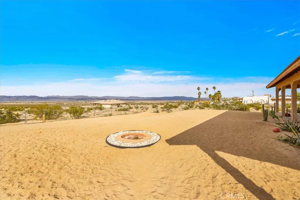 72692 Two Mile, 29 Palms, California 92277 home-pic-40