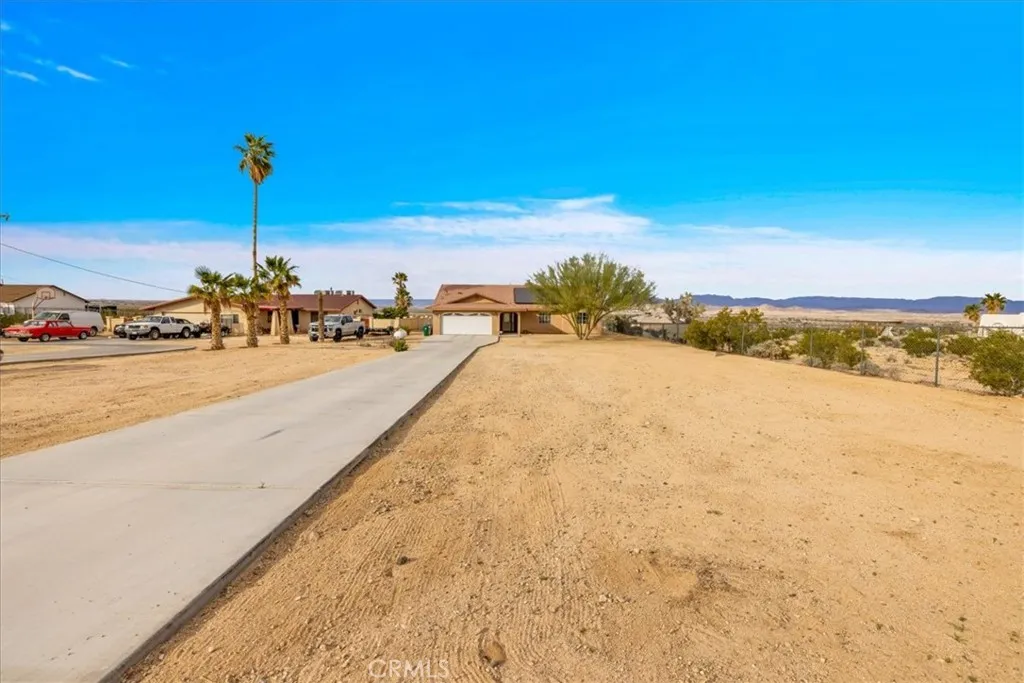 72692 Two Mile, 29 Palms, California 92277 home-pic-3