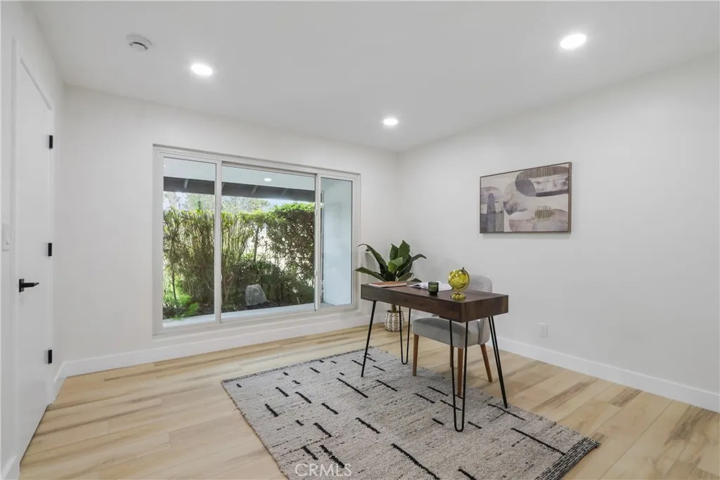 244 S Violet, Orange, California 92869 home-pic-19