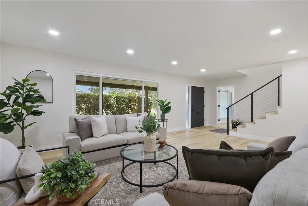 244 S Violet, Orange, California 92869 home-pic-6