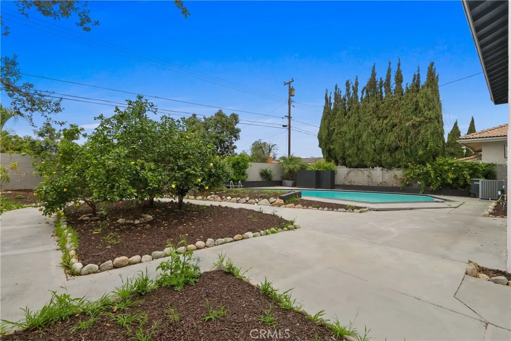244 S Violet, Orange, California 92869 home-pic-33