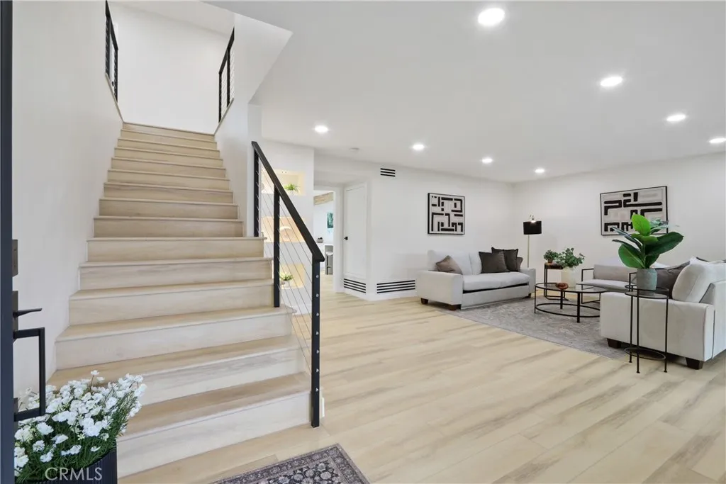244 S Violet, Orange, California 92869 home-pic-3