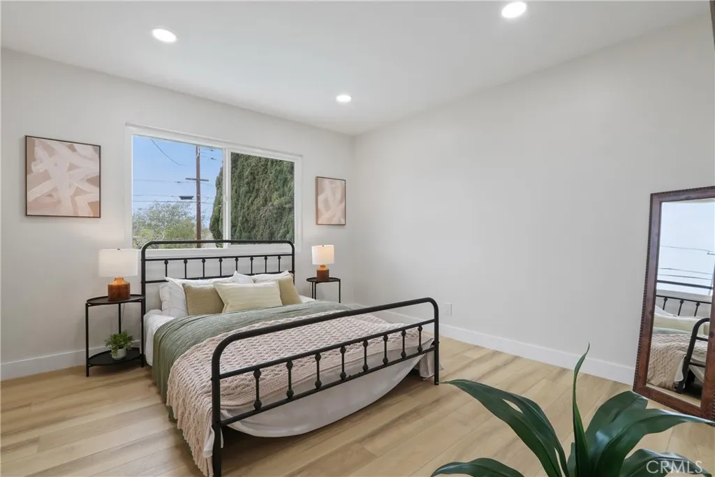244 S Violet, Orange, California 92869 home-pic-25