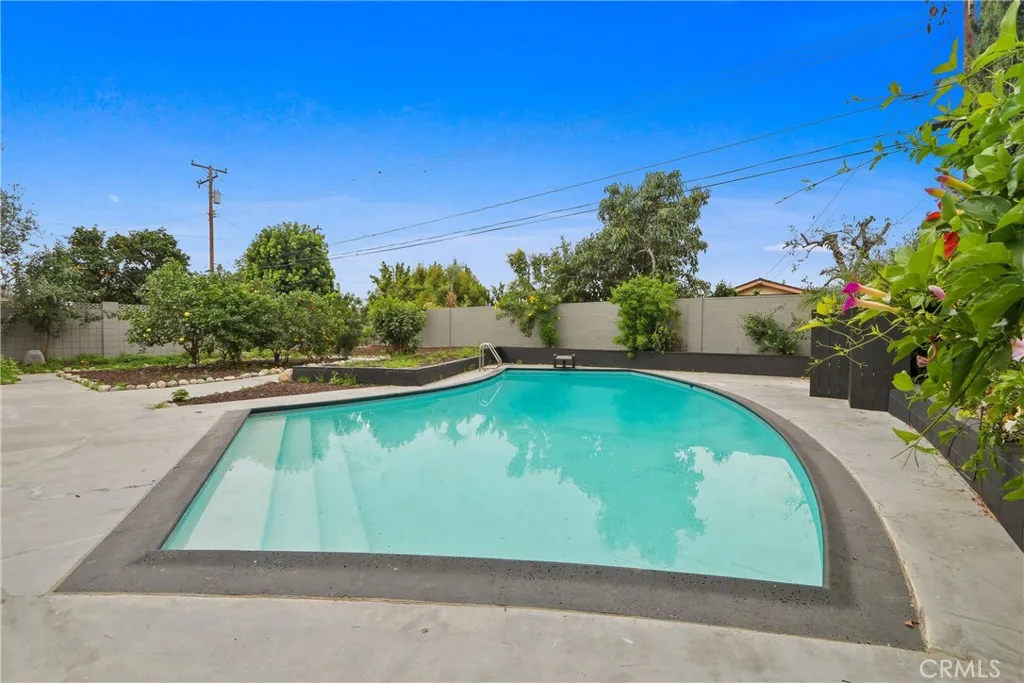 244 S Violet, Orange, California 92869 home-pic-32