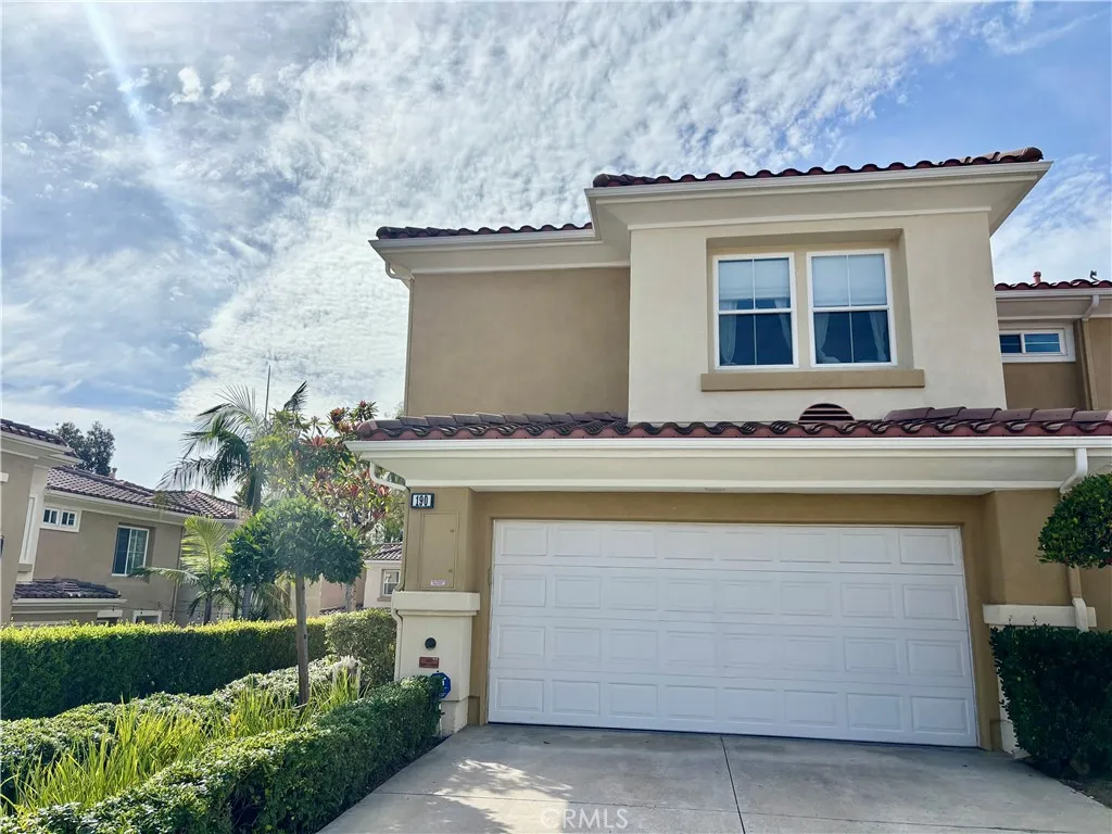 190 Via Vicini, Rancho Santa Margarita, California 92688 home-pic-1