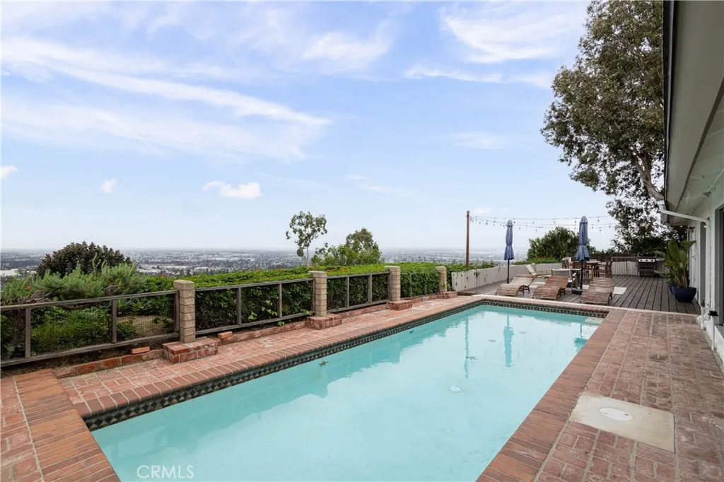 12530 Carinthia, Whittier, California 90601 home-pic-32