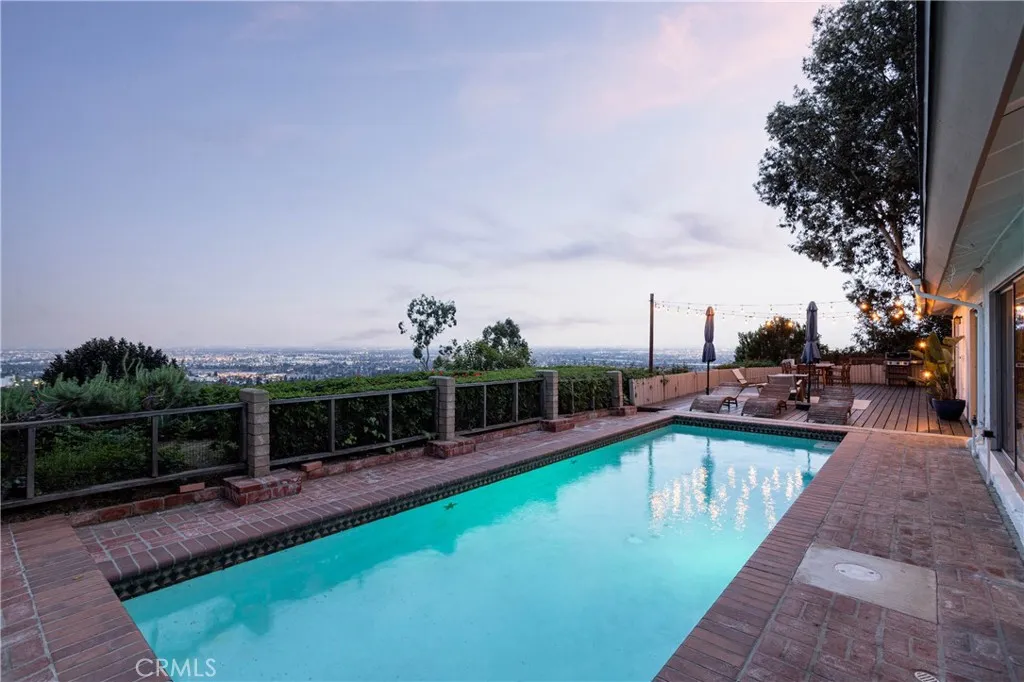 12530 Carinthia, Whittier, California 90601 home-pic-2