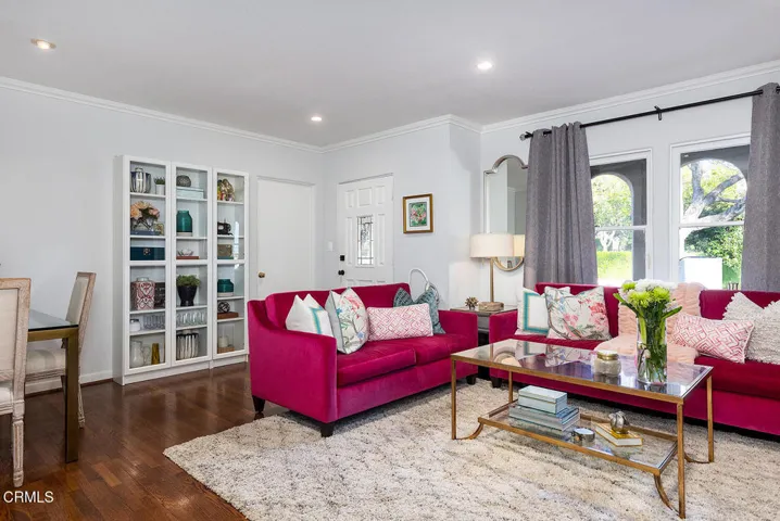 228 Oaks Ave 019-mls