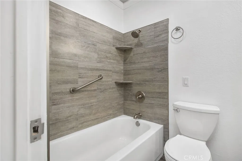 16521 Joy, Lake Elsinore, California 92530 home-pic-18