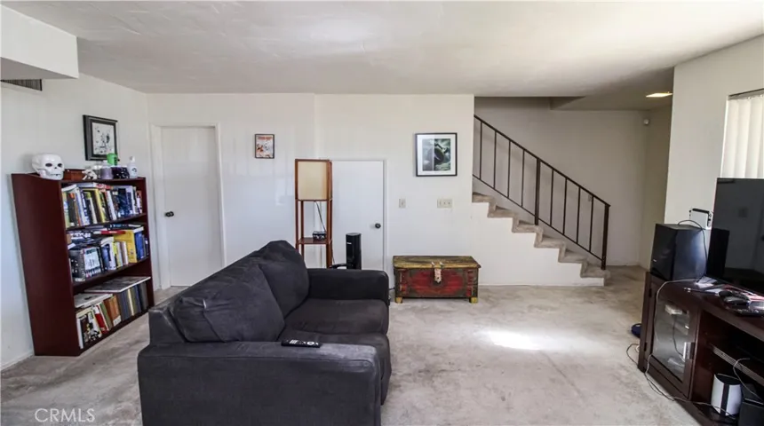 44200 Kingtree Avenue 50, Lancaster, California 93534