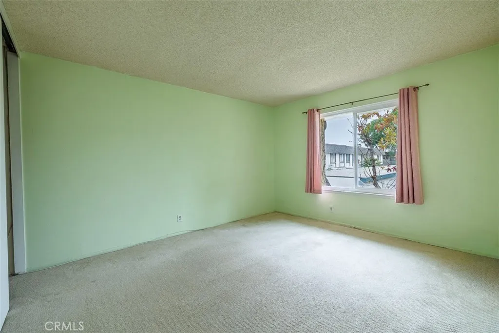 11865 Jade Court, Fountain Valley, California 92708 home-pic-18