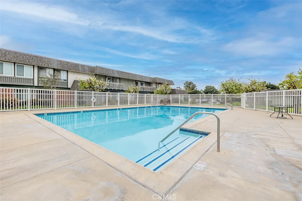 11865 Jade Court, Fountain Valley, California 92708 home-pic-38