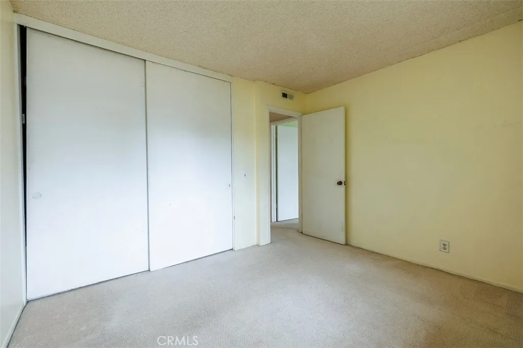 11865 Jade Court, Fountain Valley, California 92708 home-pic-17