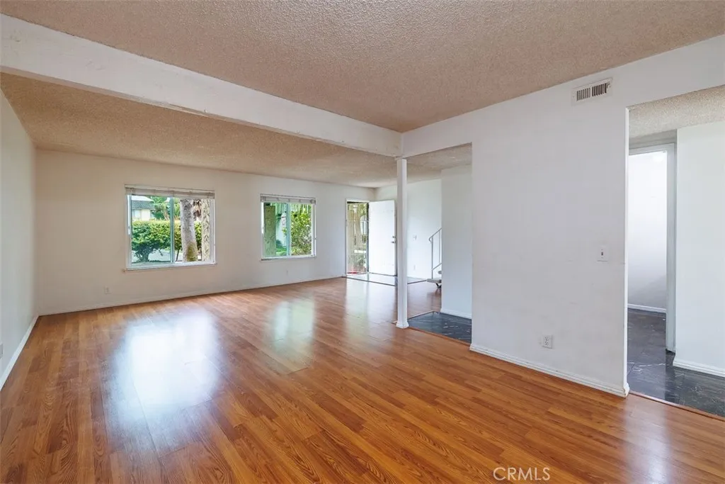 11865 Jade Court, Fountain Valley, California 92708 home-pic-8